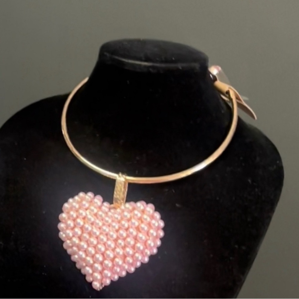 Elegant Gold and pink Heart Necklace